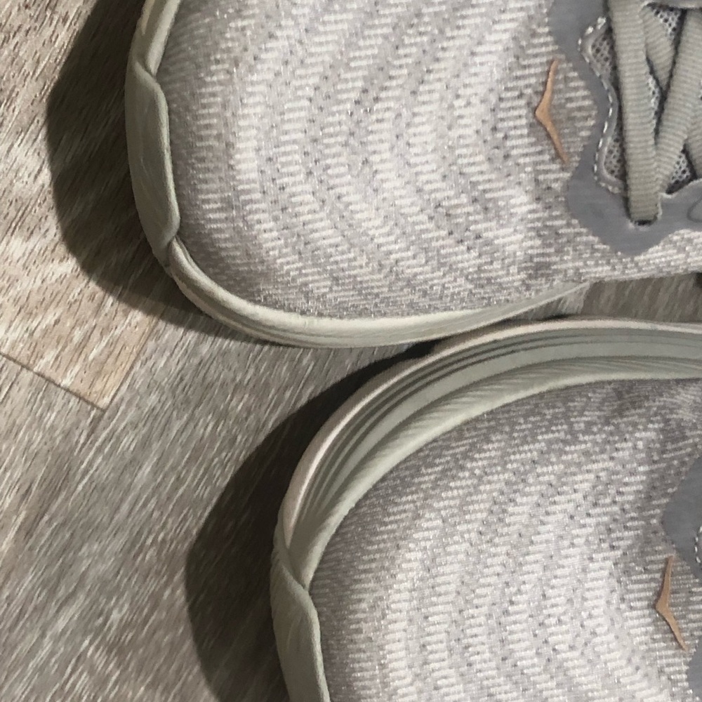 Hoka Women's Light Gray and Pale Pink Running Shoes - Picture 9 of 16